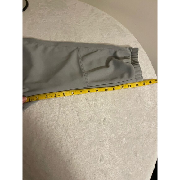 Under Armour Youth Boys/Girls Baseball/Softball Pants XL. Elastic Bottom. Gray - Picture 10 of 11